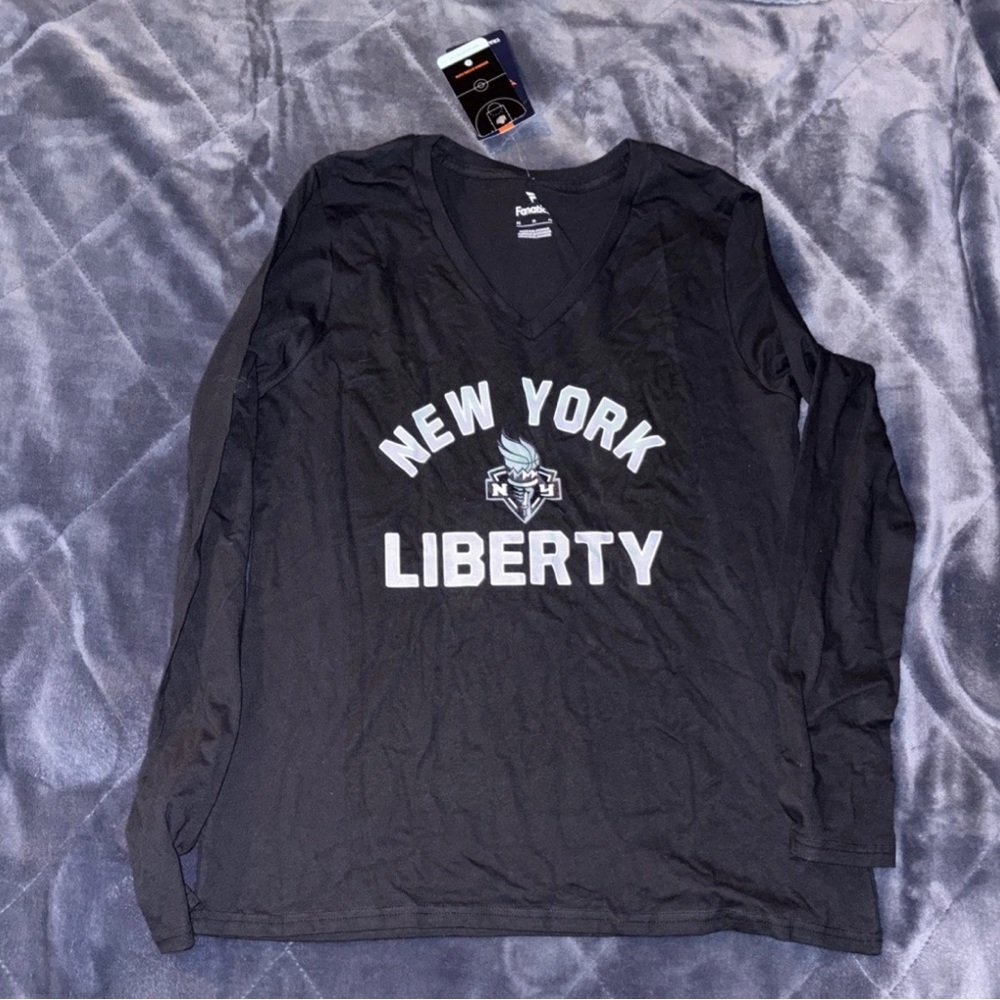 Fanatics Women’s New York Liberty Long Sleeve V Neck Shirt Medium - Picture 1 of 2